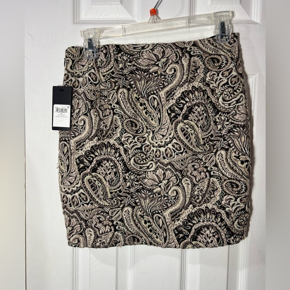 Guess beaded crystal embellished paisley Mini skirt NWT size 6 - Picture 2 of 16